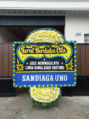 Papan Bunga Duka di Tompaso